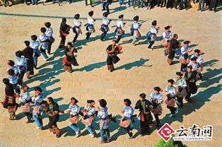 彝族小学摄影头条视频,镜头下的纯真童年