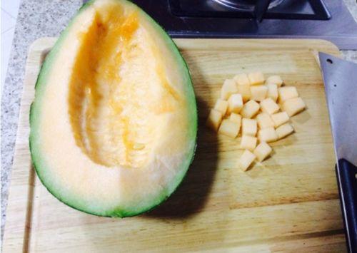 木木吃哈密瓜,木木的哈密瓜美食之旅