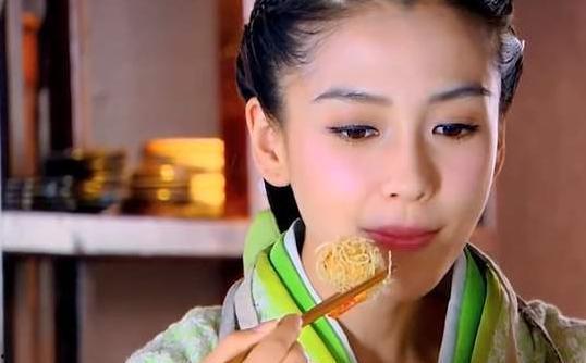 假吃的明星,揭秘明星们的假吃传奇