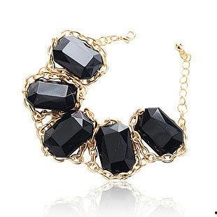 明星双手戴手链,明星手链演绎时尚魅力