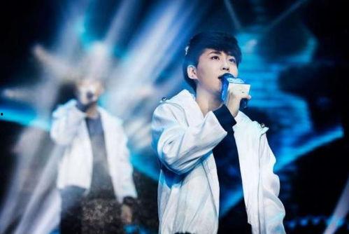 知名歌手爆料视频,知名歌手亲述幕后故事，独家爆料视频引发热议