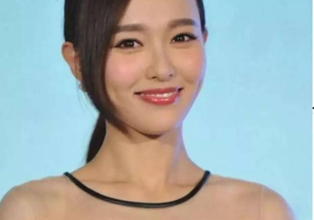 鹅蛋脸有哪些明星